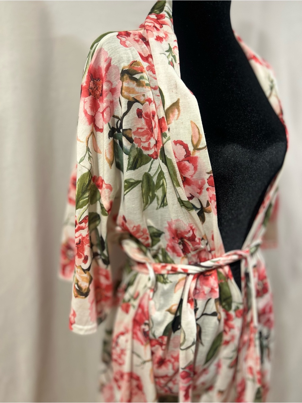 Show me your Mumu Floral Pink & Cream Women's Robe